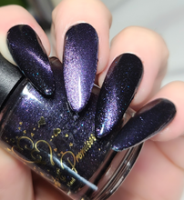 Load image into Gallery viewer, Lilac Nebula - Precious Pearls, Metals and Magnetics Lacquer Fan Group Custom for July